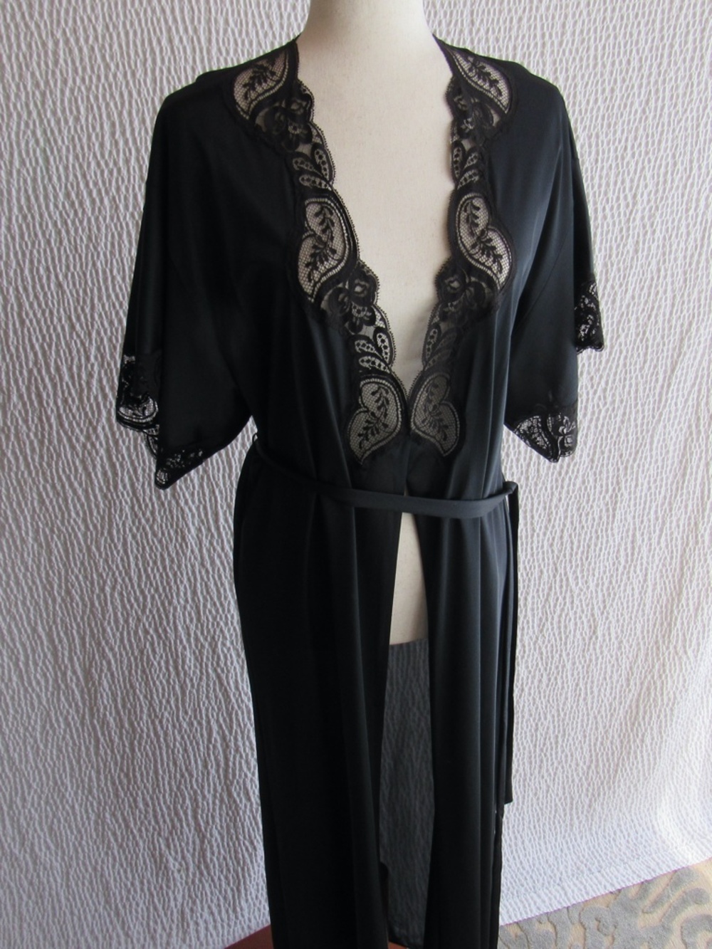 Sexy Black Lace Robe Nylon 1 snap High Front slit or Tie Short Sleeve XS S VTG